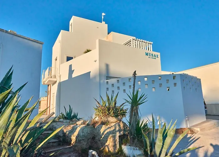 Musae Al Mare לינה וארוחת בוקר פולינאנו א מארה